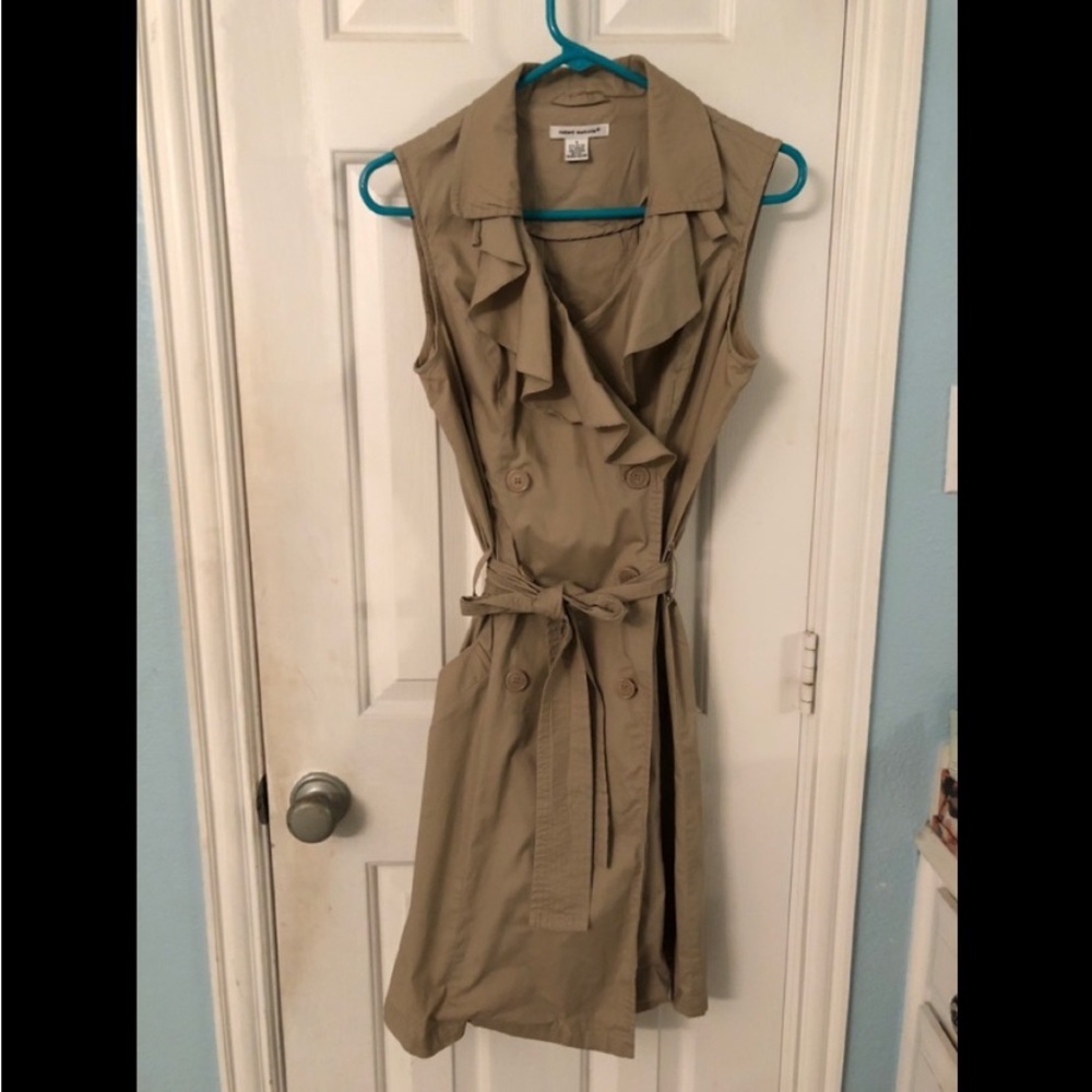 Khaki dress with belt.